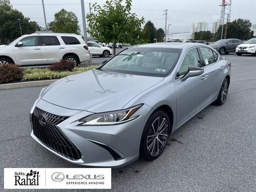 2025 Lexus ES 300h Base