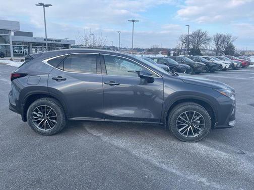 2026 Lexus NX 450h+ Luxury