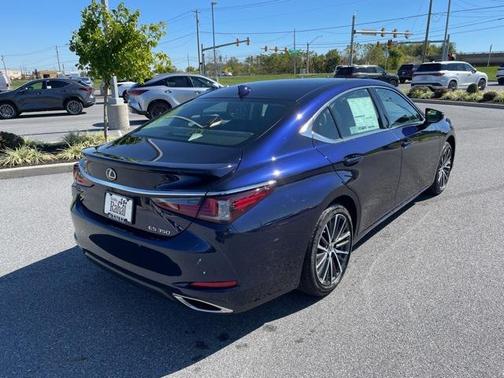2025 Lexus ES 350 Base