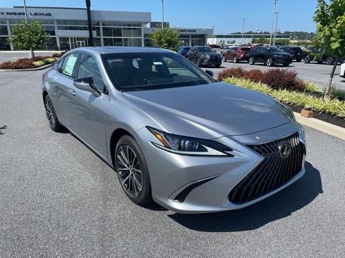 2025 Lexus ES 300h Base