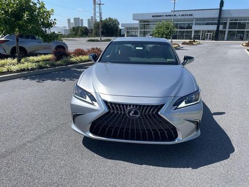 2025 Lexus ES 300h Base
