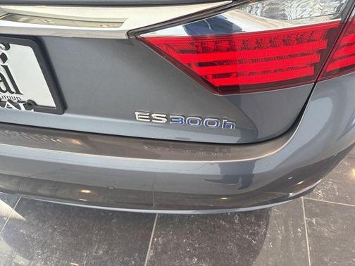 2013 Lexus ES 300h Base