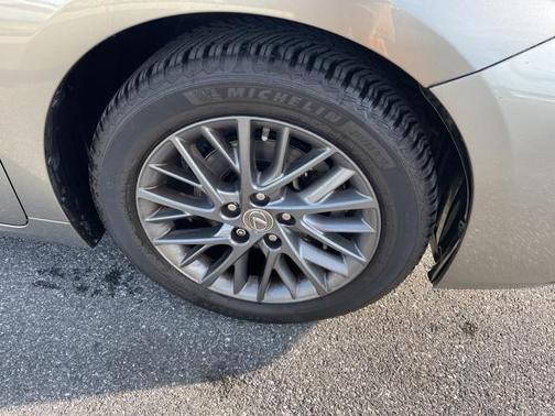 2018 Lexus ES 350 Base