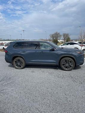 2026 Toyota Grand Highlander Hybrid Platinum MAX