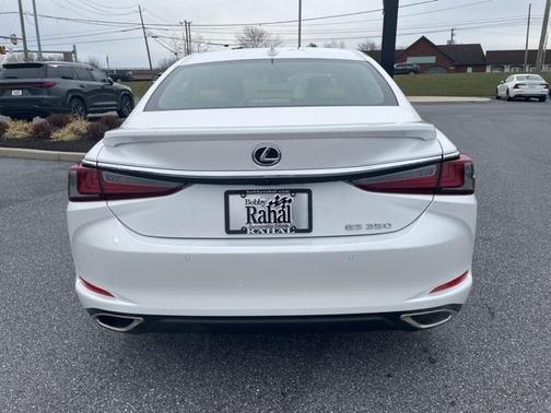 2025 Lexus ES 350 Base