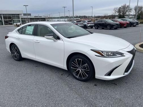 2025 Lexus ES 350 Base