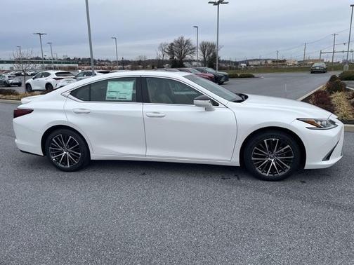 2025 Lexus ES 350 Base