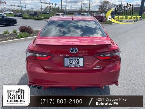 2022 Toyota Camry Hybrid SE