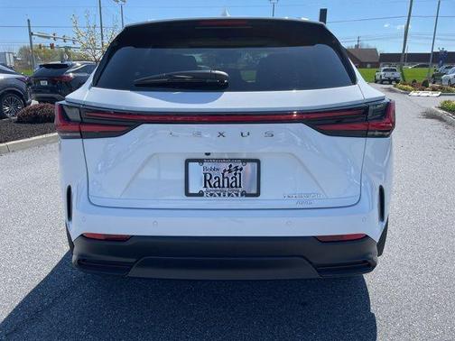 2026 Lexus NX 350h Luxury