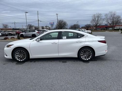 2025 Lexus ES 350 Ultra Luxury