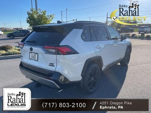 2022 Toyota RAV4 Hybrid SE