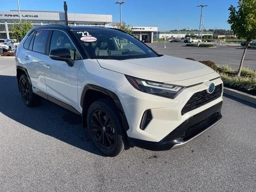 2022 Toyota RAV4 Hybrid SE