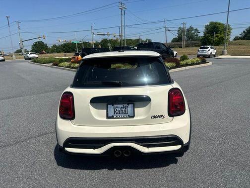 Pepper White 2022 MINI Hardtop Cooper S