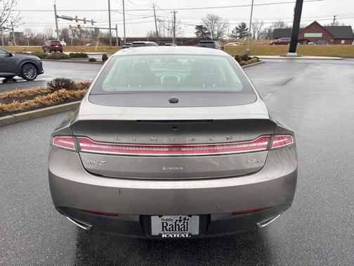 2016 Lincoln MKZ Base
