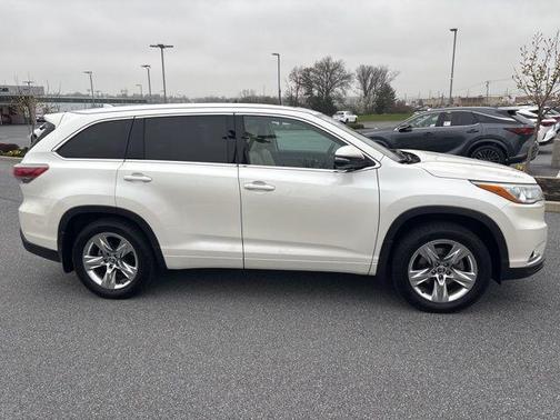 Blizzard Pearl 2016 Toyota Highlander Limited Platinum