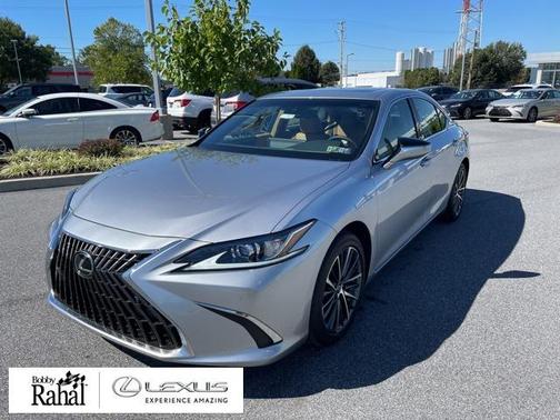 2025 Lexus ES 300h Base