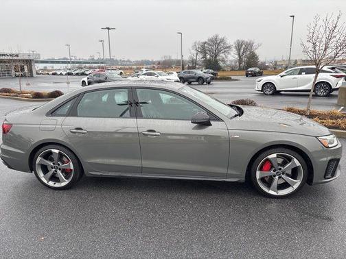 2024 Audi A4 45 S line Premium Plus