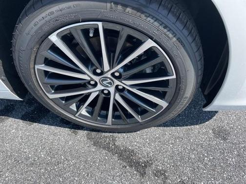 2025 Lexus ES 350 Base