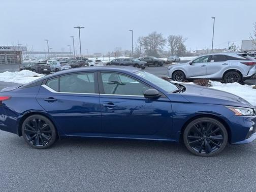 2019 Nissan Altima 2.5 SR