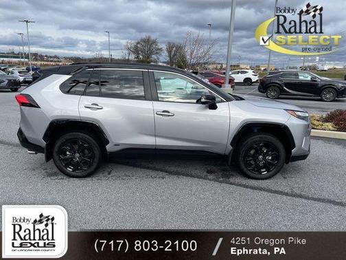 2022 Toyota RAV4 Hybrid SE