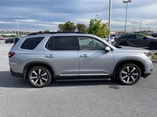 2023 Honda Pilot AWD Elite