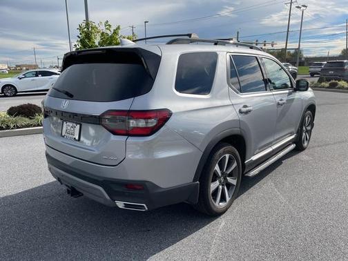 2023 Honda Pilot AWD Elite