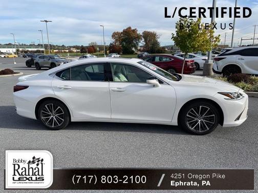 2025 Lexus ES 300h Base