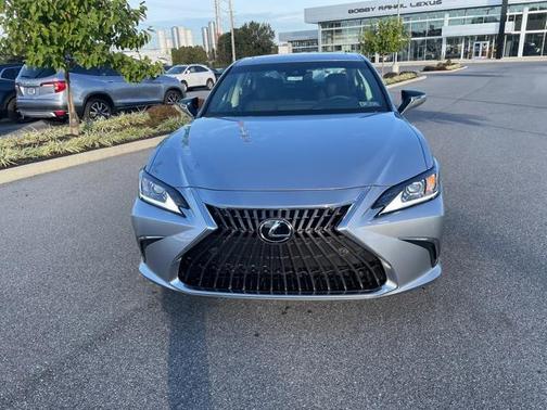 2025 Lexus ES 300h Base