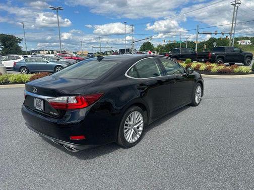 Obsidian 2016 Lexus ES 350 Base