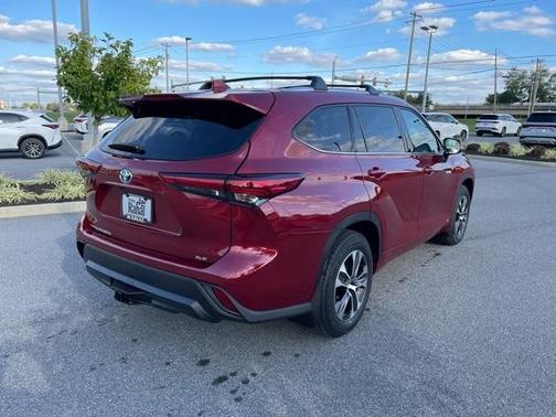 2021 Toyota Highlander Hybrid XLE