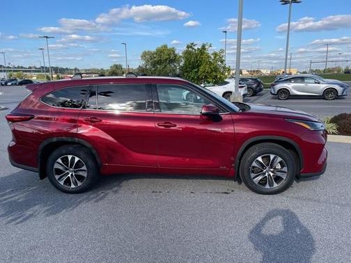 2021 Toyota Highlander Hybrid XLE