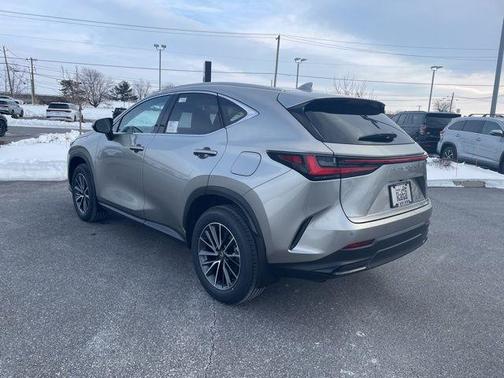 2026 Lexus NX 450h+ Luxury