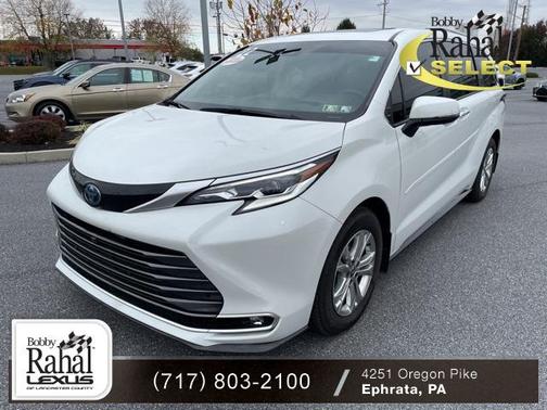 2022 Toyota Sienna Platinum