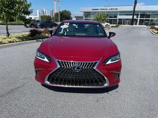2025 Lexus ES 300h Base