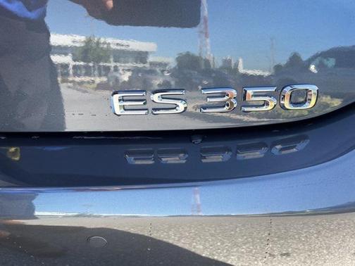 2025 Lexus ES 350 Base