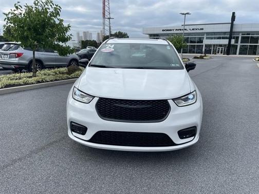 2024 Chrysler Pacifica Limited