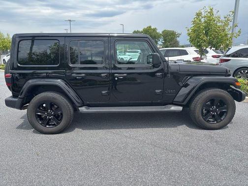 Black Clearcoat 2020 Jeep Wrangler Unlimited Sahara