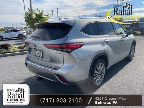 2021 Toyota Highlander Hybrid Platinum