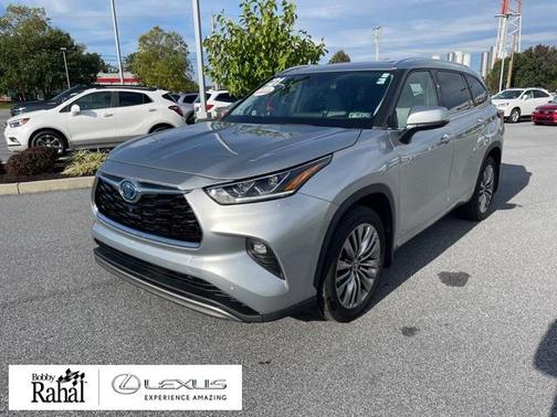 2021 Toyota Highlander Hybrid Platinum