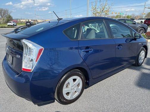 2011 Toyota Prius III