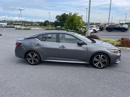 2022 Nissan Sentra SR