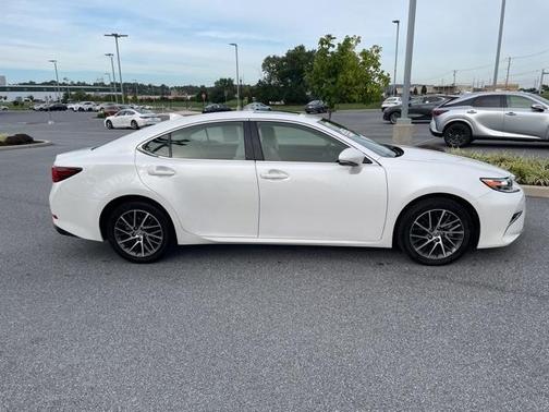 2017 Lexus ES 350 Base