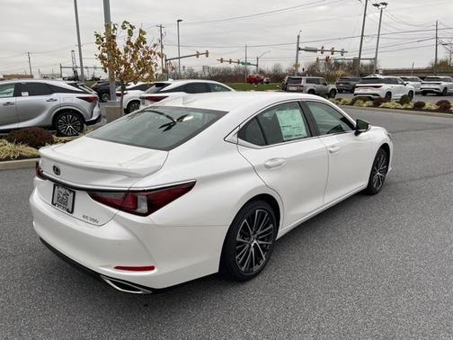 2025 Lexus ES 350 Base