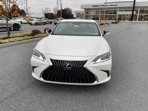2025 Lexus ES 350 Base
