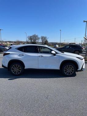 2026 Lexus NX 450h+ Luxury