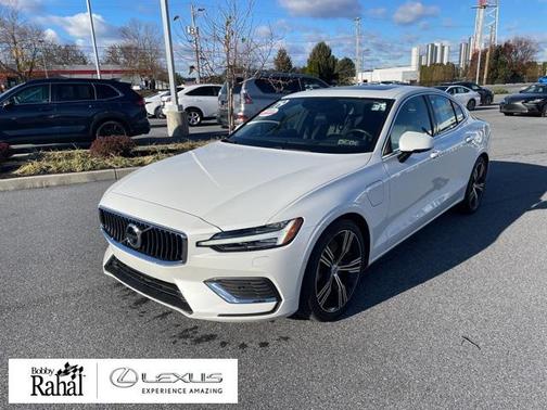 2019 Volvo S60 Hybrid T5