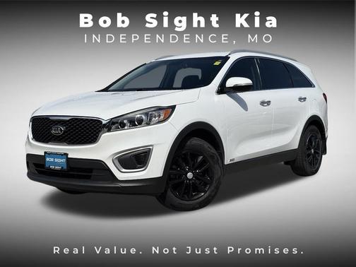 Snow White Pearl 2017 Kia Sorento LX