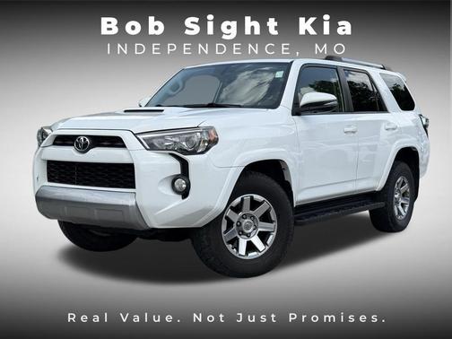 Super White 2016 Toyota 4Runner Trail