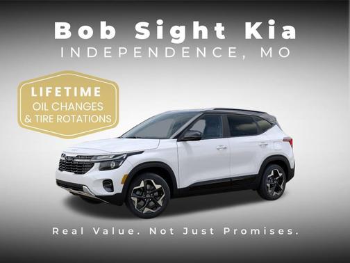 Clear White/Black Roof 2026 Kia Seltos S