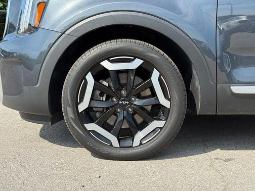 Gravity Gray 2024 Kia Telluride S